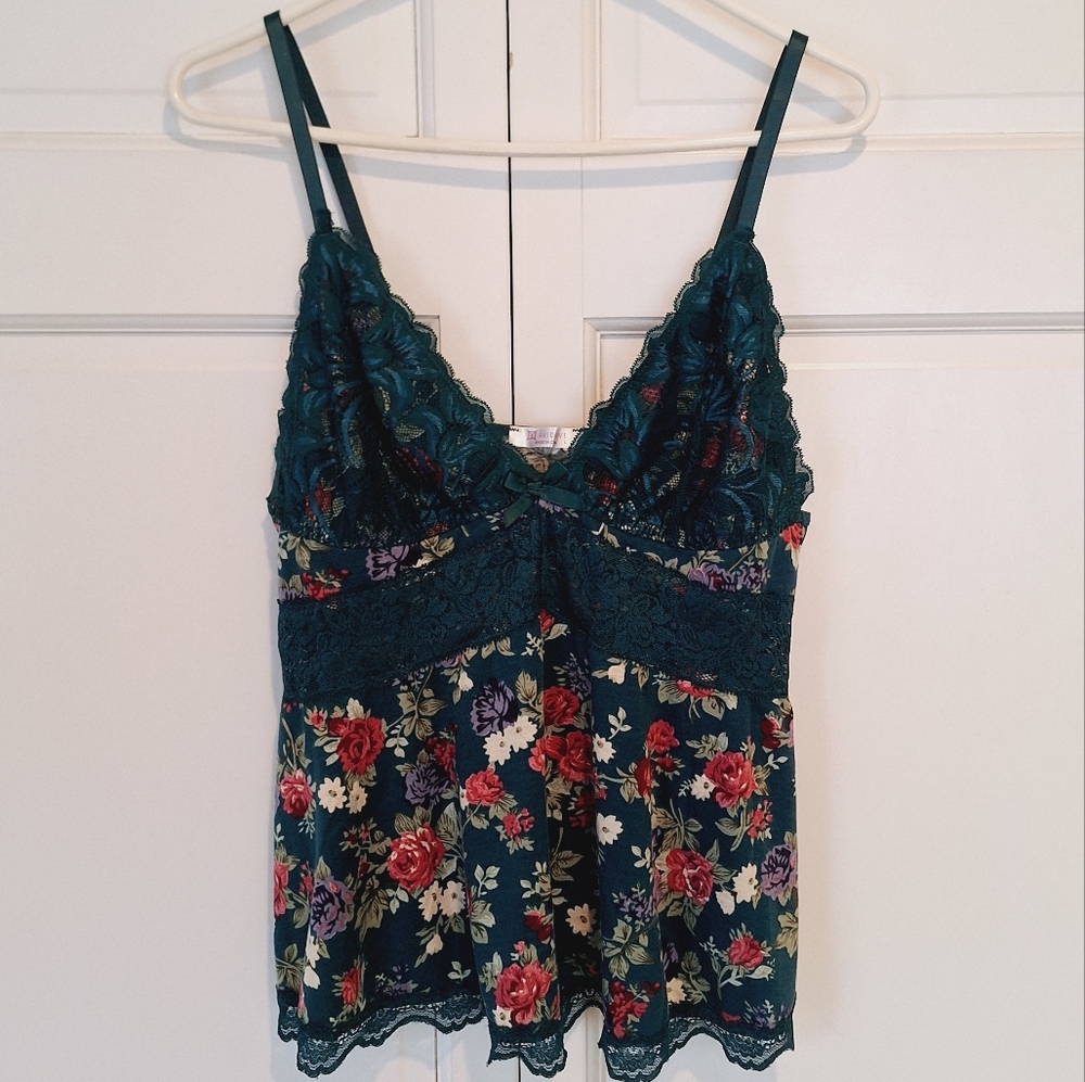 Avidlove lace floral tank top - NWOT